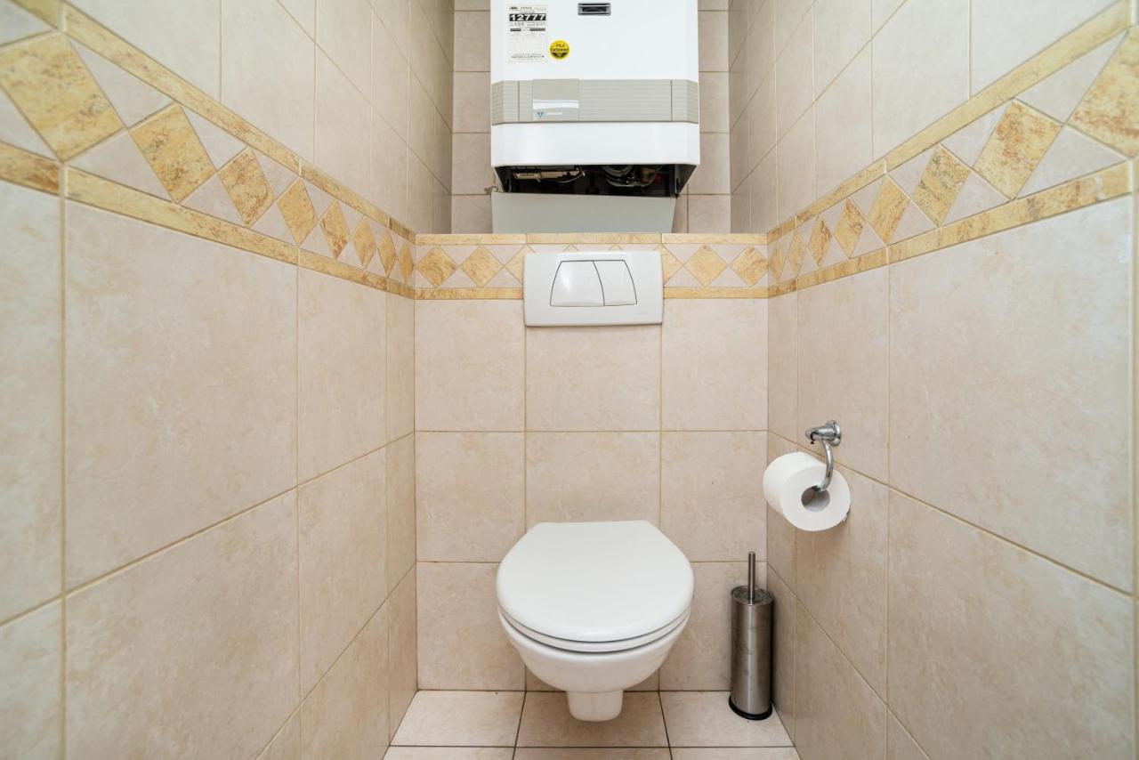 Central, Spacious, Modern 5 Bedrm duplex w/Balcony Praga Exterior foto